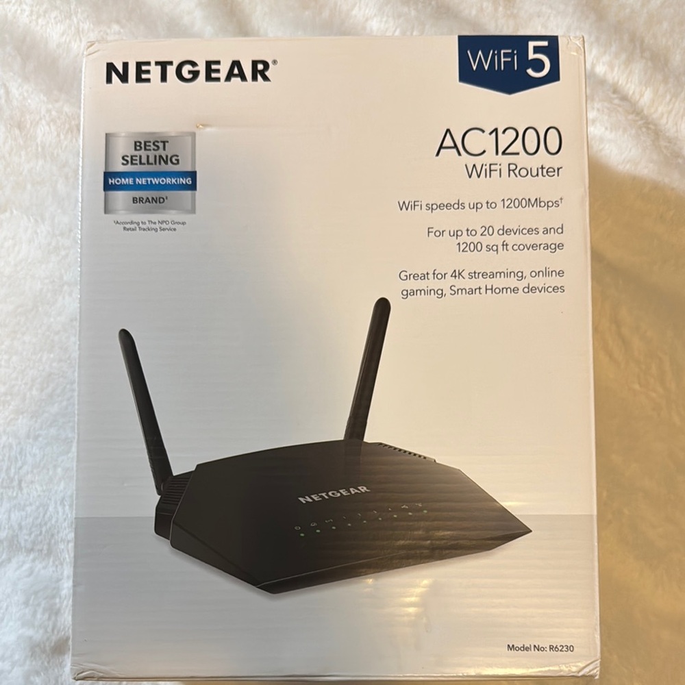 NETGEAR AC1200 WiFi Router - Black - Picture 11 of 11